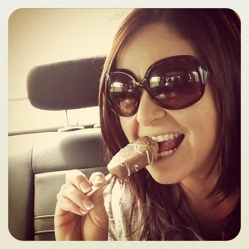 Chilly-loving, bubbly-girly-girl. I ask 'why' far more than what is good for me. To me God is LOVE.