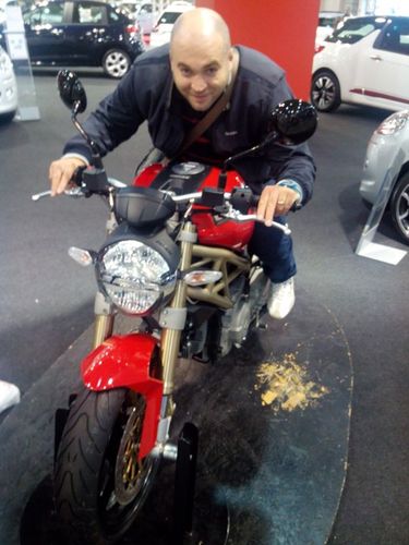 RZecchel's profile picture. 