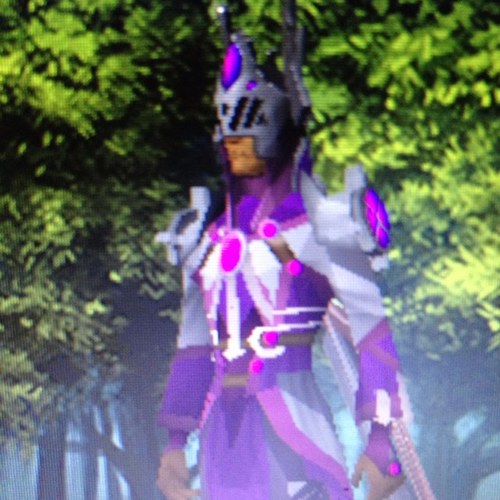 RSN: Sativa Salad. Encourage players to follow, and i follow back. Clan: #RuneKin --- 99 Fletch, 99 Thief, 95 Pray and Herb. 88Sum. Max Cmb.
