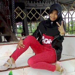 cintailah seorang wanita, seprti qmuu mencintai IBUmu sendiri,,,