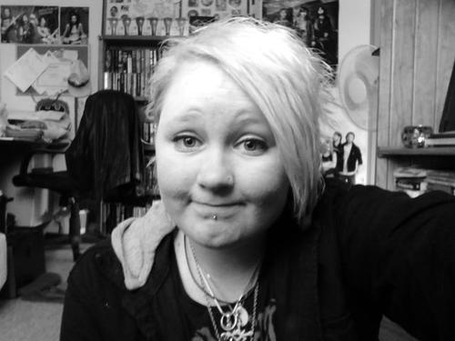 “I take it all back.. I‘m not who I used to be. Just leave me to be invisible on your wall and then maybe you‘ll see...“