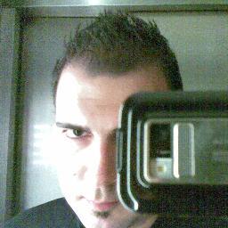 Administrador de Sistemas y Delineante 2D/3D. En mis ratos libres Gamer, amante de la música, el deporte, la informática, la literatura...