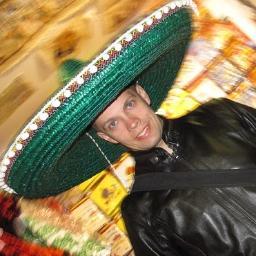 TuomasRytky's profile picture. Liikunnasta, erityisesti pyöräilystä, energiaa ja elämyksiä jahtaava softaspesialisti. Perhettä arvostava isä ja aviomies.