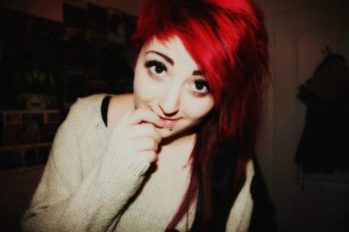 Hello my names Lauren follow me you won't be disappointed I follow back and I'm amazing!