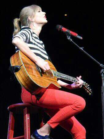 Fan of Taylor Swift Follow yaaa!