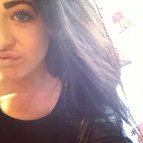 thiiiiizzzzz's profile picture. 