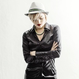 Sona_official's profile picture. Sona is an independent pop singer and songwriter whose clever lyrics and heart-wrenchingly beautiful melodies are only topped by her wicked-sweet voice.