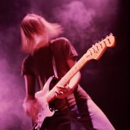 UPCOMING GUITAR PLAYER. I LOVE MUSIC AND GAMING. FOLLOW ME AND I WILL FOLLOW YOU BACK!!! #TEAMFOLLOWBACK