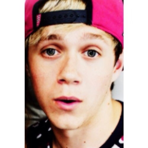 You just won a follow! Do not follow this account!!! follow @nourryscraic_ littel nuggets