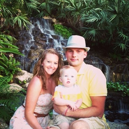 Magician, father, and husband! This is my life. Living for Christ! Loving life!
