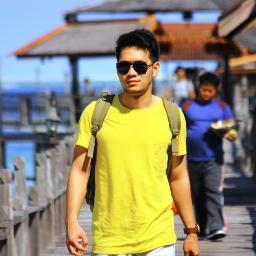 Papiniesta's profile picture. Replica of @andresiniesta8 ; Super OB of MedcoEnergi company ; Kirsten Dunst's future husband and the Snow Patroler!