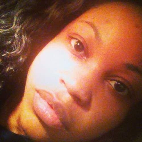 RiriSmith36's profile picture. I’m a tasty blend of empath, entrepreneur, and expert.  Manifesting in divine alignment is my thing ✨