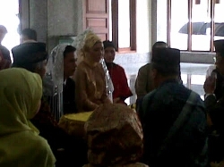 O_otti's profile picture. Love my fams n love @fbway99