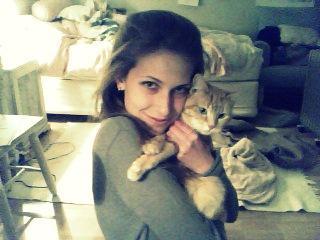 alexandraveenis's profile picture. 