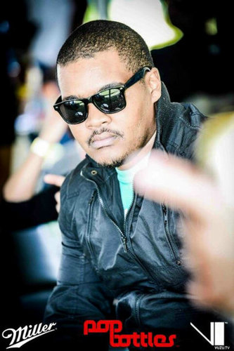 tshepis01's profile picture. 