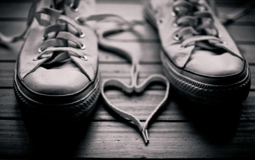 Our Heart Voice.                catatan catatan kecil mengenai hati semua orang yang berteriak akan kebahagiaan atau sakitnya sebuah cinta. Go follow :)