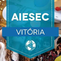 A AIESEC é uma organização global gerida por estudantes, que estimula o desenvolvimento por meio de intercâmbios profissionais. http://t.co/X5YafsuDBg