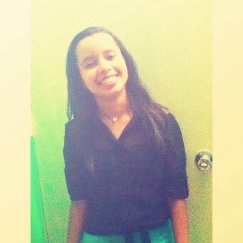 Tú y yo somos tal para cual, cual para tal, somos tú y yo. -Calle 13 
Kik: Betty2845