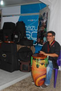 Mùsico. Percusiòn. Backline. Productor.
http://t.co/7hpWvZostu