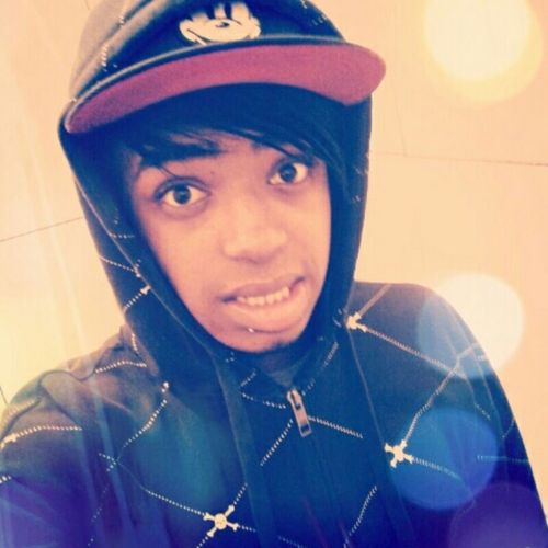 petterbitencur's profile picture. I could see it in your eyes,
Tasted it in your first kiss,
Stranger in this lonley town,
Saved me from my emptiness.