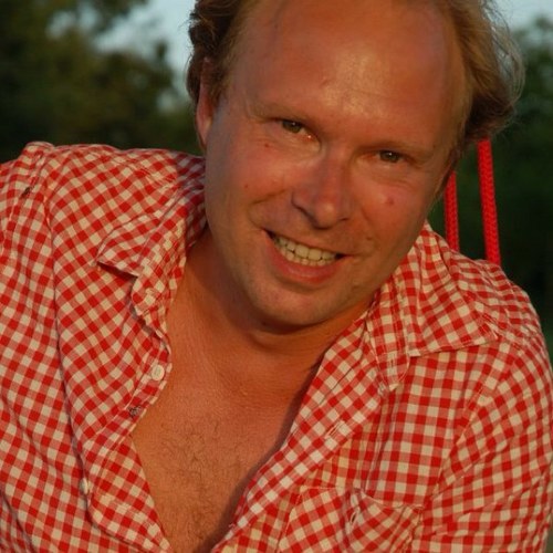 Teammanager Klantcontactcentrum WoningNet, Hagenees, Utrechter, Ajacied, dat kan dus, woon in Culemborg. Fietser, Vader en altijd 1 stap Verder😉