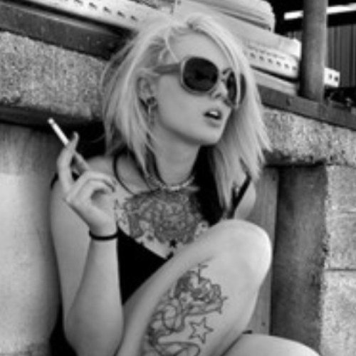 Hipsterbetch Profile Picture
