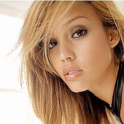 Ashlyn Darrow. Married to @Maddox_Lords the love of my life.
 Our babies, Urban & Ever(05/28/12) (RP 21+) @LordsOfBudapest 
http://t.co/YpT5qL5Uf6