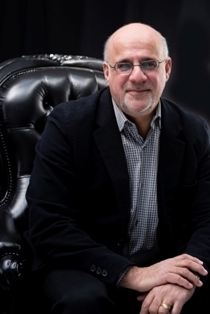 Robert is a pioneer in using neuroscience tools to improve the impact of leadership, team-building, coaching + complex problem solving programs in organizations