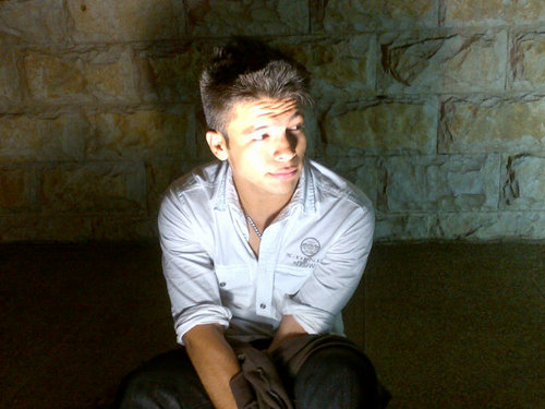 BryanSuarez_18's profile picture. Soy romantico, detallista, ocurrido, atento...y sobre todo defiendo mis ideales...