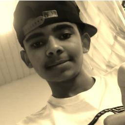 timiido:? depende da Hora# sozinho :? N N Deus tah do lado@-@