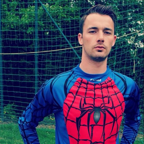 JohanApicole's profile picture. Sunday league GK thinking he's a pro...