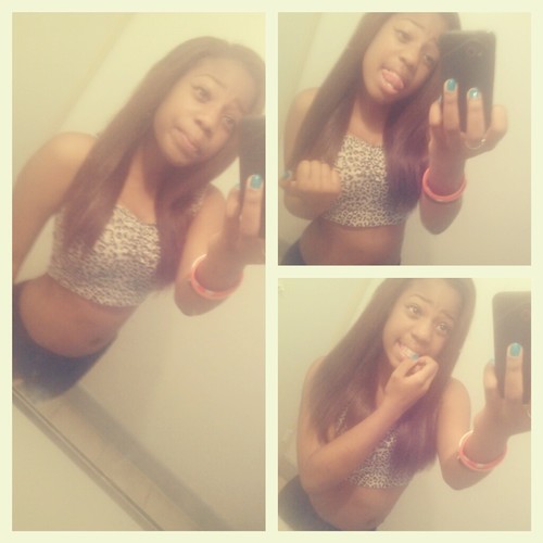 taken; 214133 Ahmad Davis my everything  followww me on instagram @xoxo_niyunni