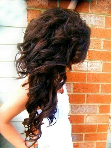18. love to partyyyy,, dm me.