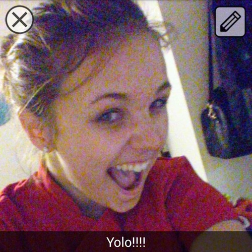 roxeebee33's profile picture. 21 year old! love tats and a bit of deathcore rage music :) YOLO haha