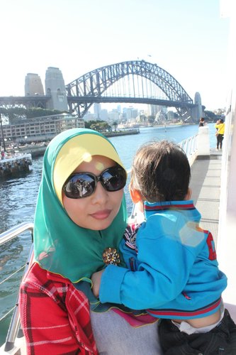 CTFAZRINA's profile picture. a woman