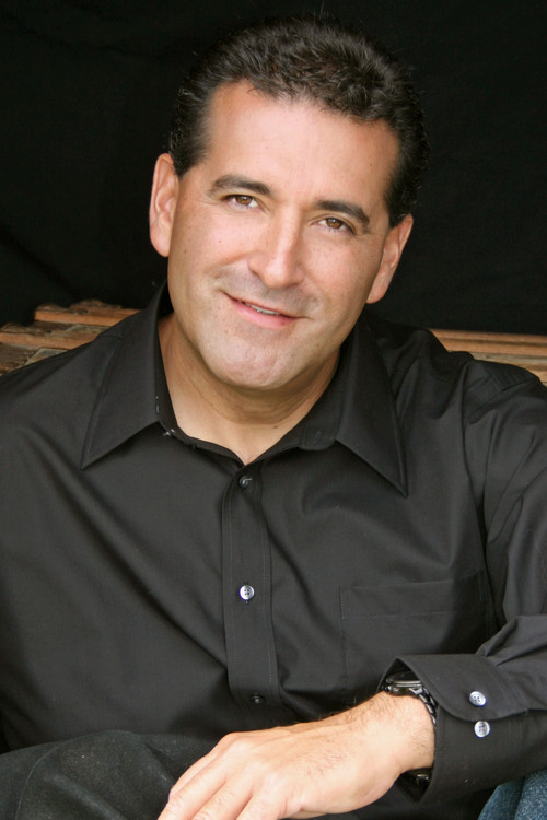Michael D Perez