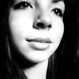 • 'Biografia {?}
Fala sério! Como vou resumir minha
vida aki no twitter?
;-P