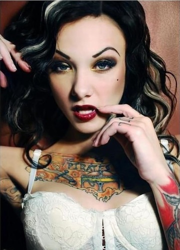 Yo. I'm a Smartass, and i am not afraid to show it! let me but this blunt for you... you either A) touch me. B) you kiss me. you die. #OOC (21+RP/RL)