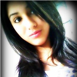Quem se descreve .. se limita  =D 
Aproveita e me SeGuE  que eu sigo de voOltaA..BjKaaAS