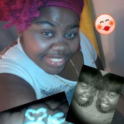 #LOVE 2 MAKE FRIENDS, REALLY LOVE #FUNNY PPL THAT WILL MAKE MY DAY WHEN IM DOWN, ND LOVE TO #LIVE MY LIFE... :)