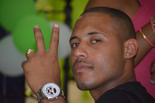 flpdossantos_17's profile picture. 