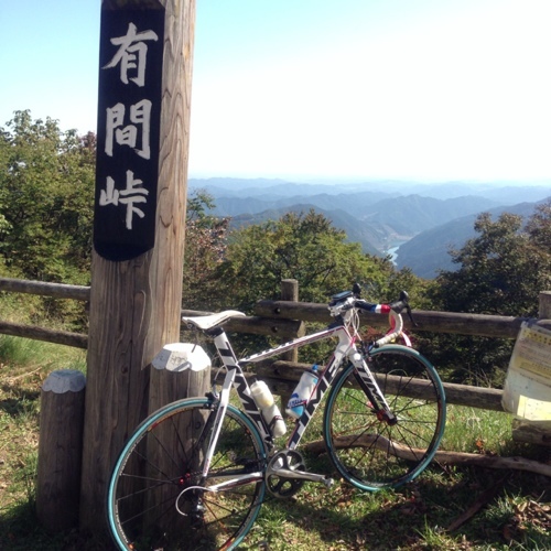 埼玉県さいたま市在住//2児の男児をもつ39歳//自転車にズッぽりと嵌っております//FELT→LOOK→TIME RXR Ulteam と機材を進化させたが一行にエンジンはそのままな超亀ローディーです//出没先は週末の荒川CR、ヘルシーロード、etc//その他、GOLFなんかも大好きです//