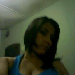 karytanavarret's profile picture. 