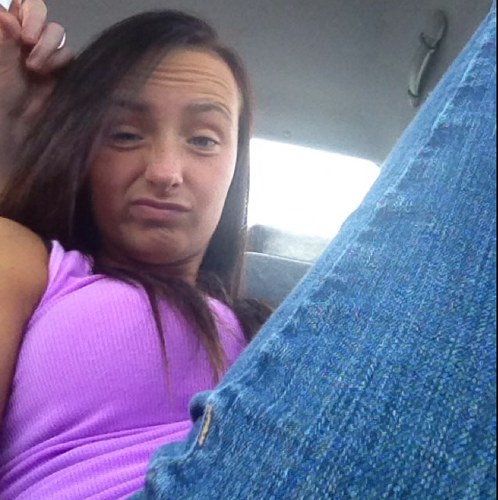 I love to party! Livin my teenage life! Yes i have a boyfriend and yes i love him n no i do not want anyone else! I like almost anythin n everythin follow me!(: