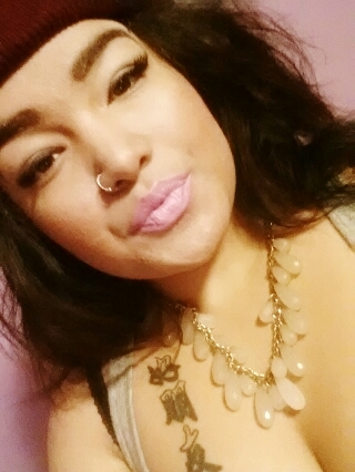 follow me on ig @_therealvee_