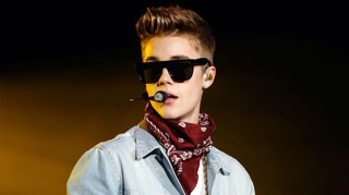 Love Justin Bieber! Never say never! Why is justin bieber just so perfect? Also Directioner! Love Harry styles!