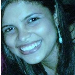 genial,sencilla,divertida.Enfocada en lo positivo y luchando  cada dia por mis sueños :)musico e higienista dental