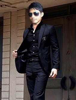 I am an artist,singer n even writer.......