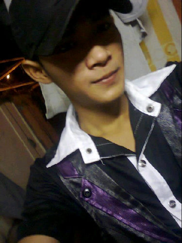 Gw simple orng'y,brtmn ma spa aj,yg pnting dia sopan..pin:3294ad65