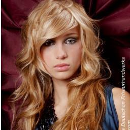 bouchrarozitraa's profile picture. 